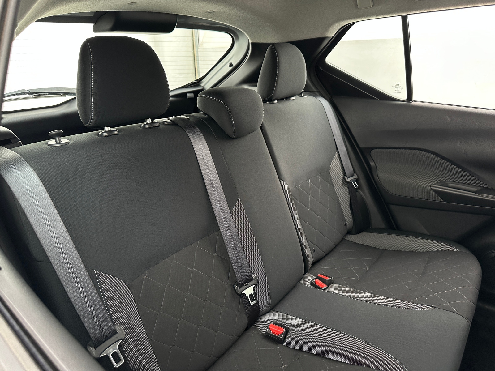 Thumbnail: 2019 Nissan Kicks - 6