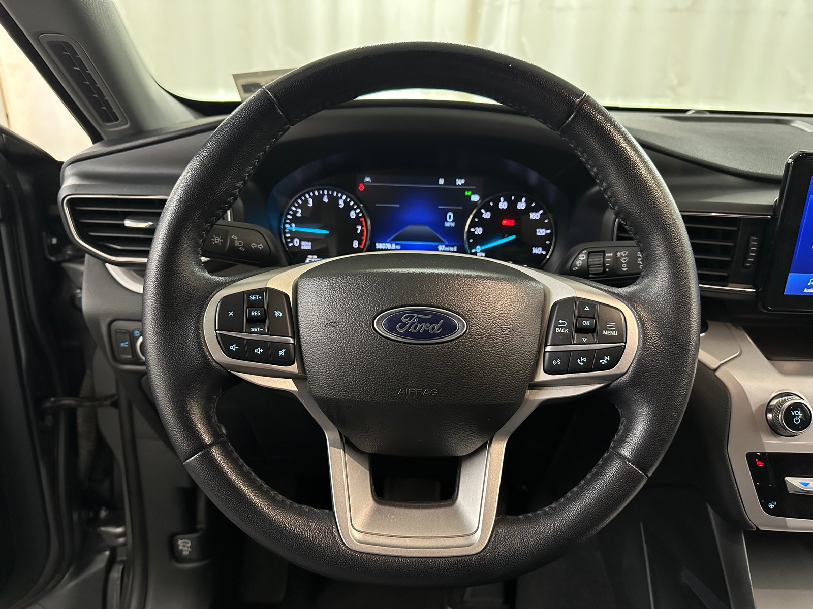 Thumbnail: 2023 Ford Explorer - 4