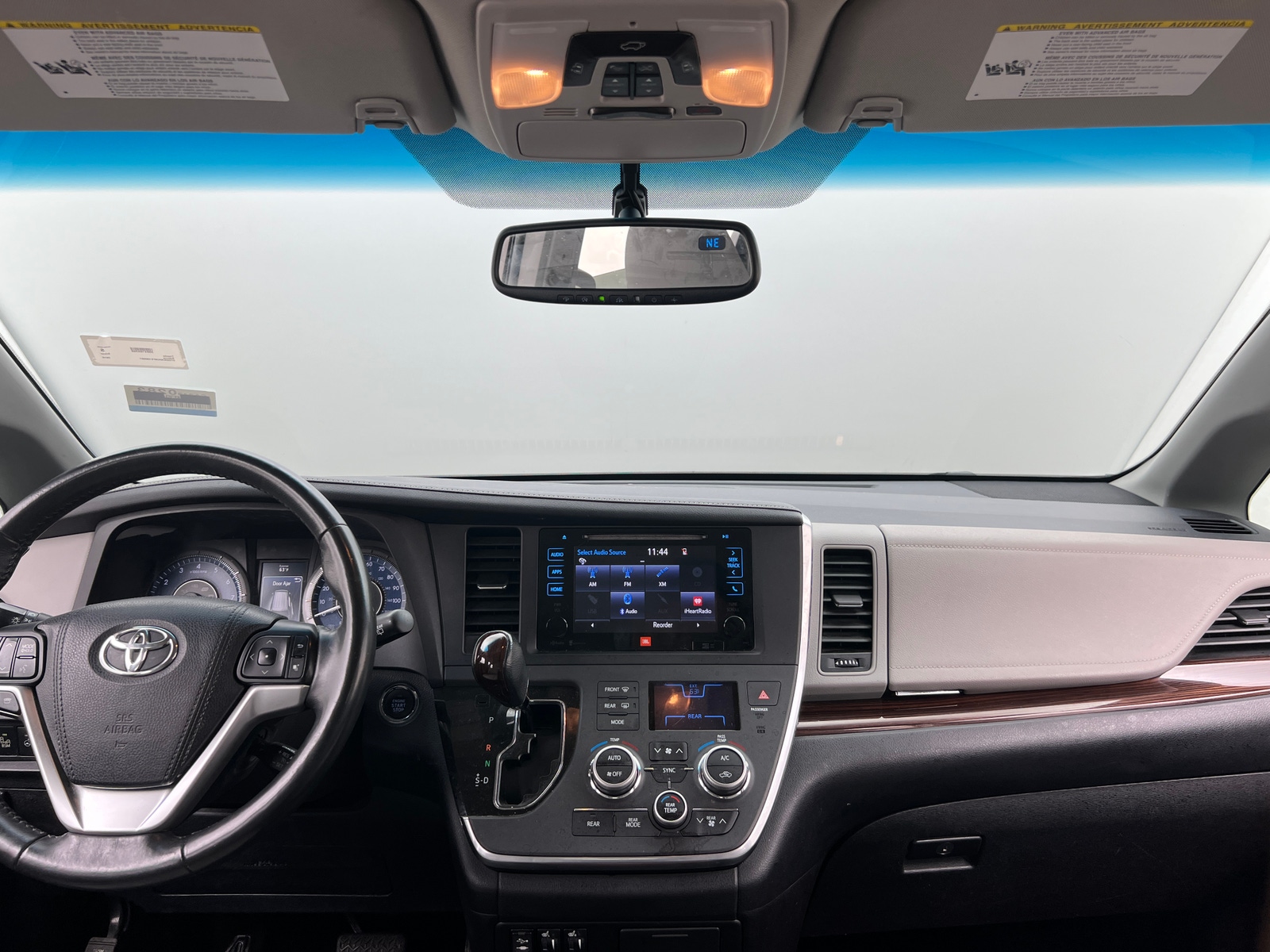 Thumbnail: 2015 Toyota Sienna - 2