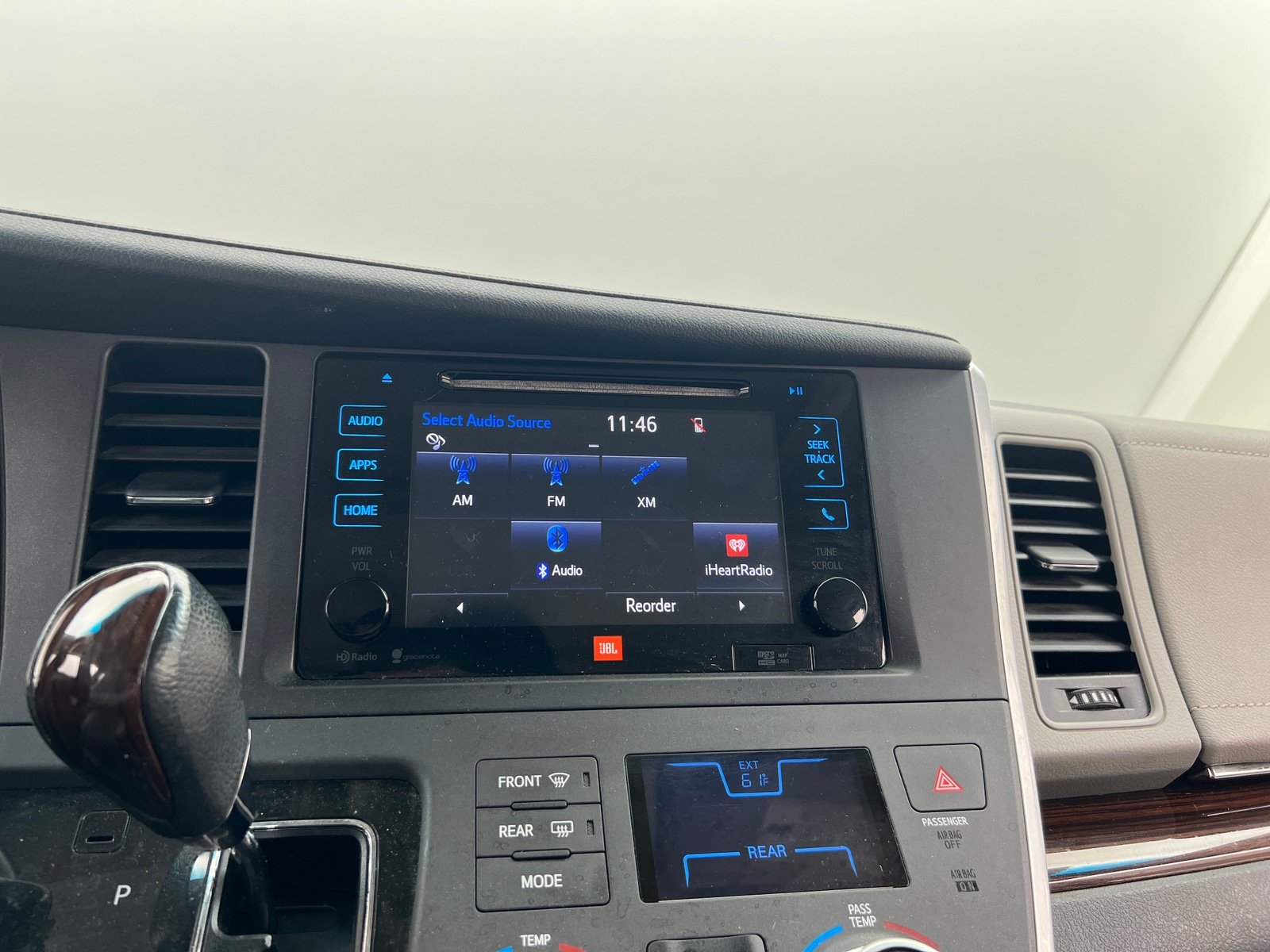 Thumbnail: 2015 Toyota Sienna - 3