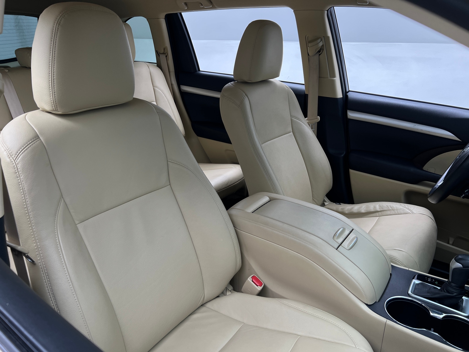 Thumbnail: 2019 Toyota Highlander - 2