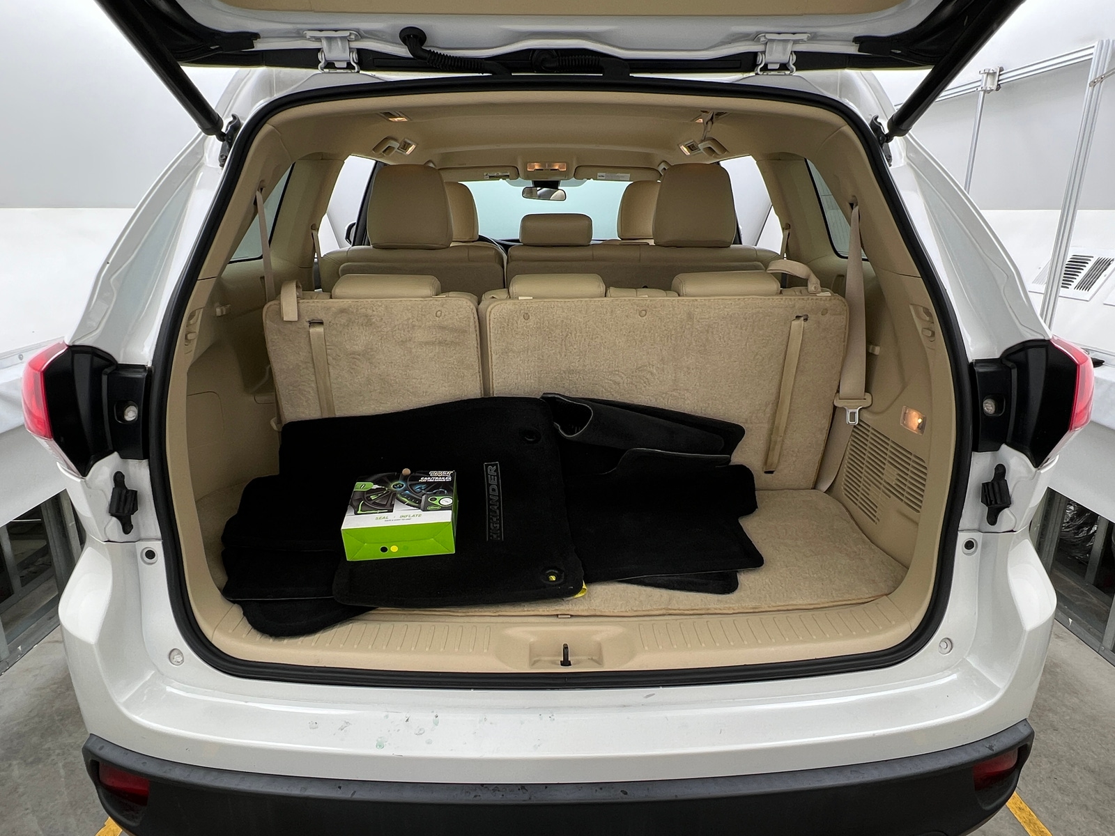 Thumbnail: 2019 Toyota Highlander - 7