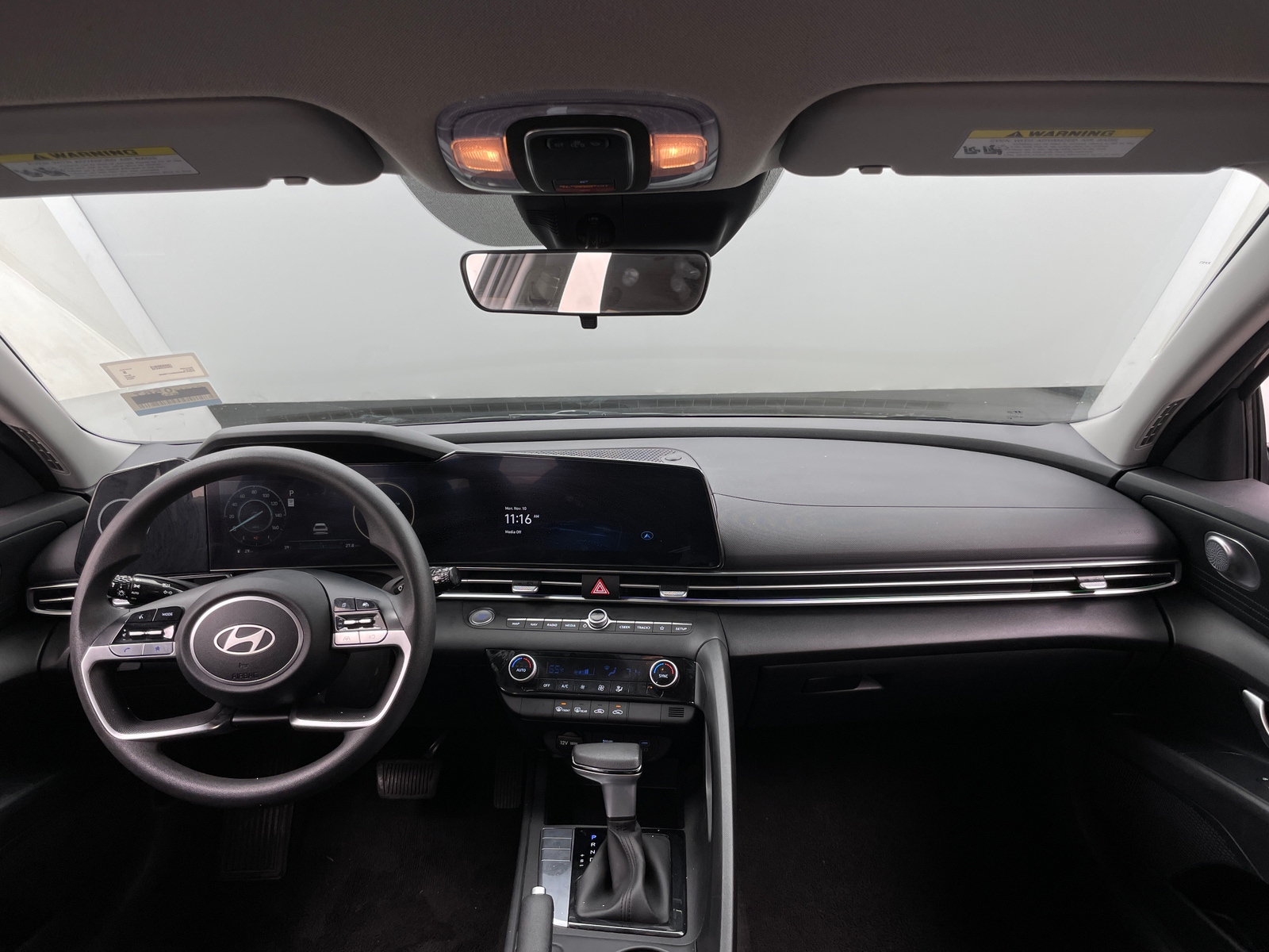 Thumbnail: 2024 Hyundai Elantra - 3