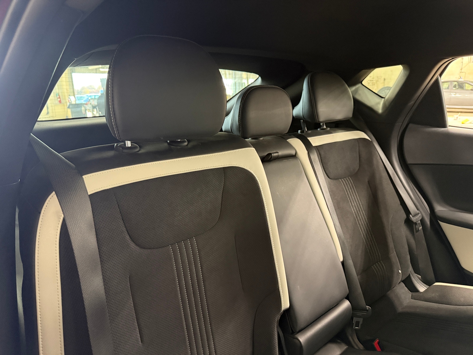 Thumbnail: 2023 Kia EV6 - 5