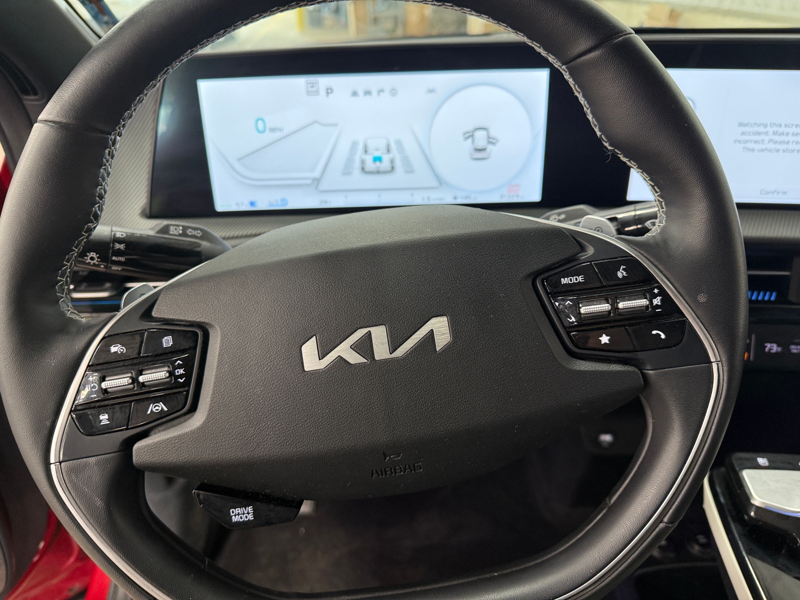 Thumbnail: 2023 Kia EV6 - 4