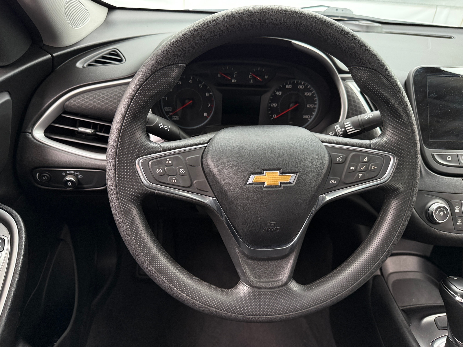 Thumbnail: 2020 Chevrolet Malibu - 5