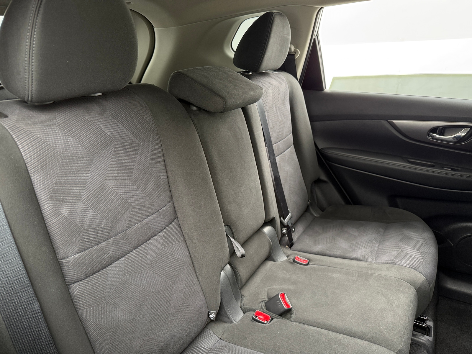 Thumbnail: 2015 Nissan Rogue - 6