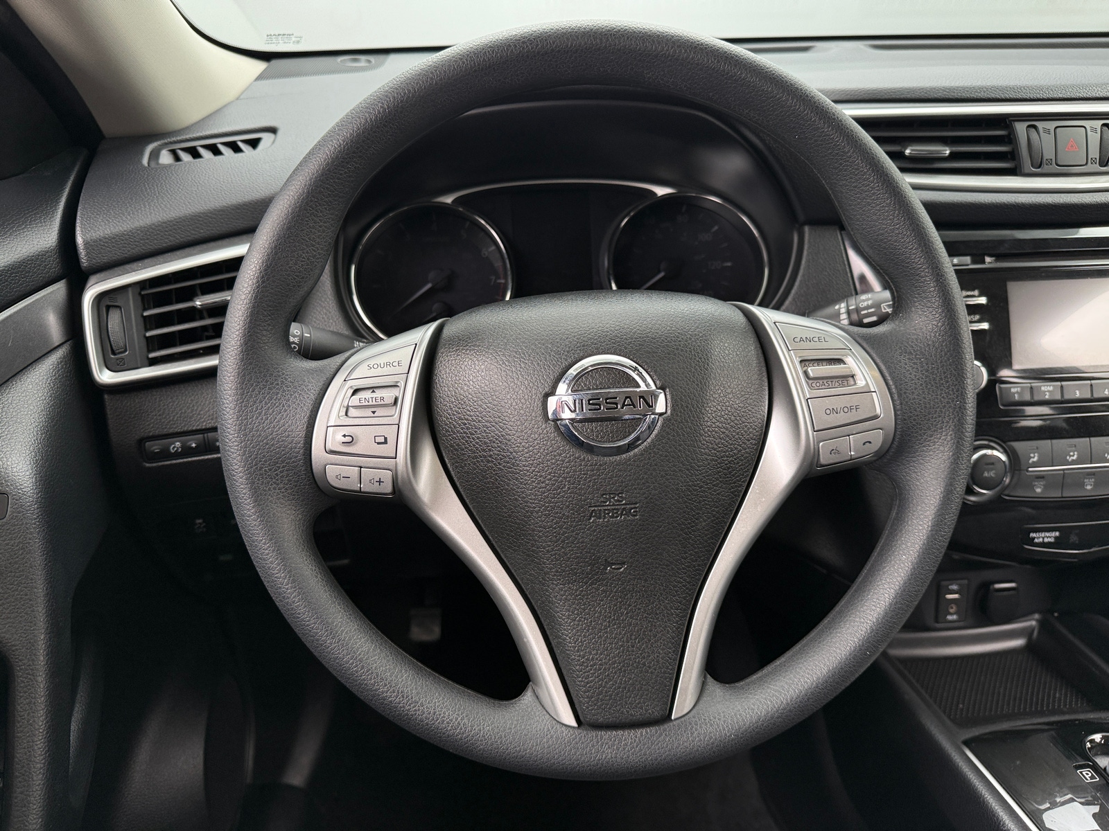 Thumbnail: 2015 Nissan Rogue - 5