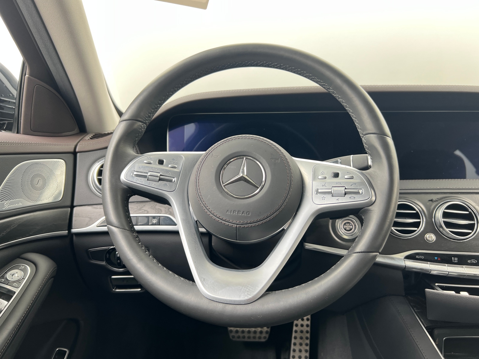 Thumbnail: 2019 Mercedes-Benz S-Class - 4