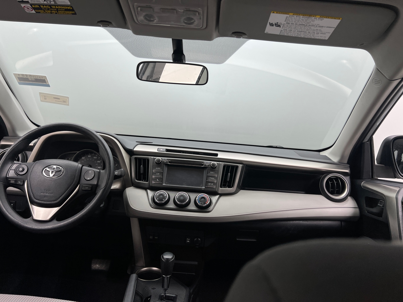 Thumbnail: 2015 Toyota RAV4 - 3