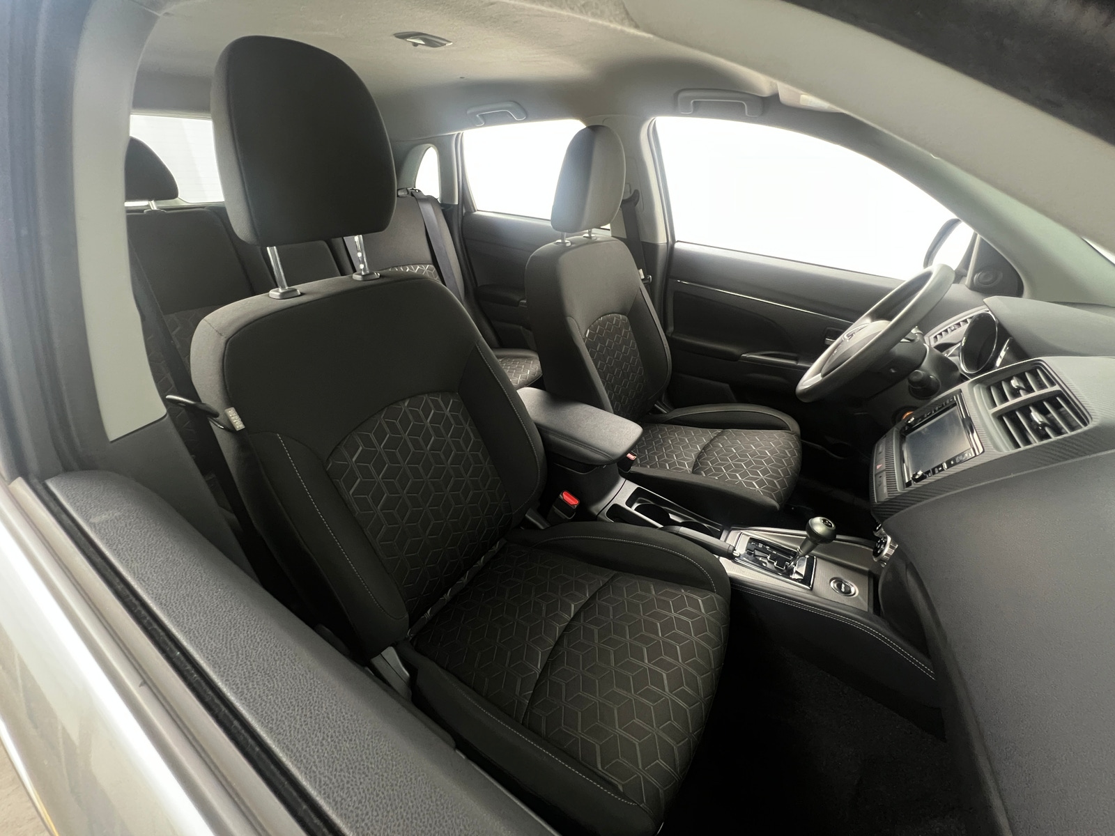 Thumbnail: 2024 Mitsubishi Outlander Sport - 2