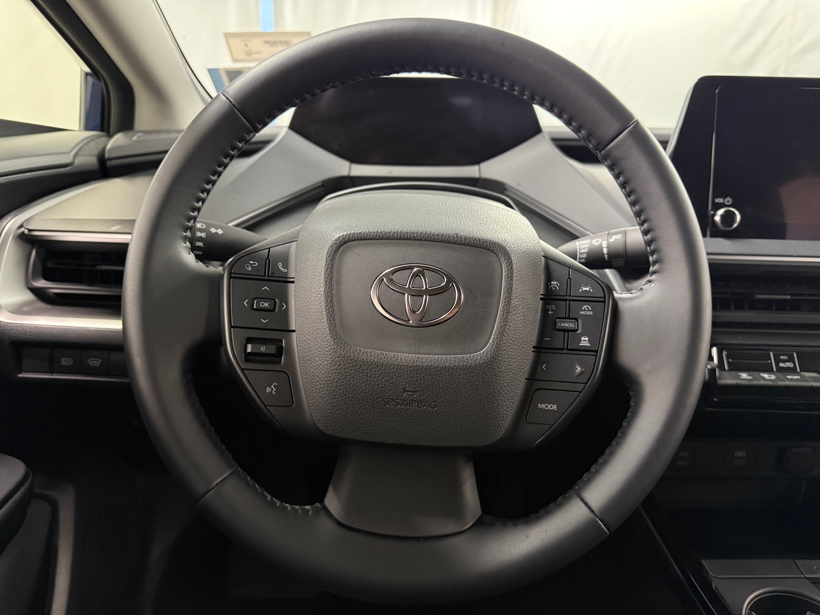 Thumbnail: 2025 Toyota Prius - 5