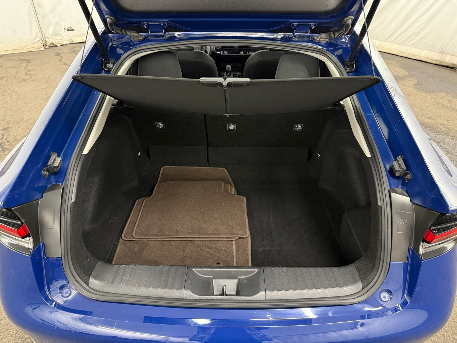 Thumbnail: 2025 Toyota Prius - 7