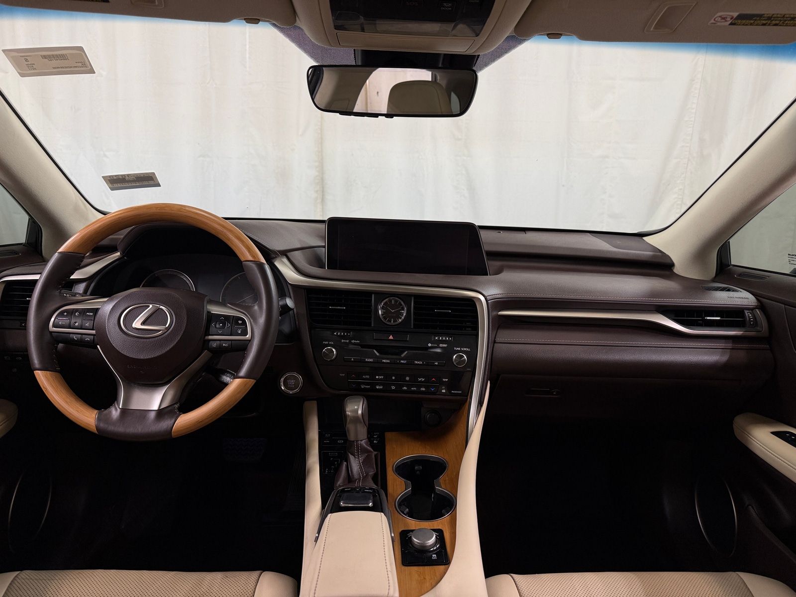 Thumbnail: 2017 Lexus RX - 2