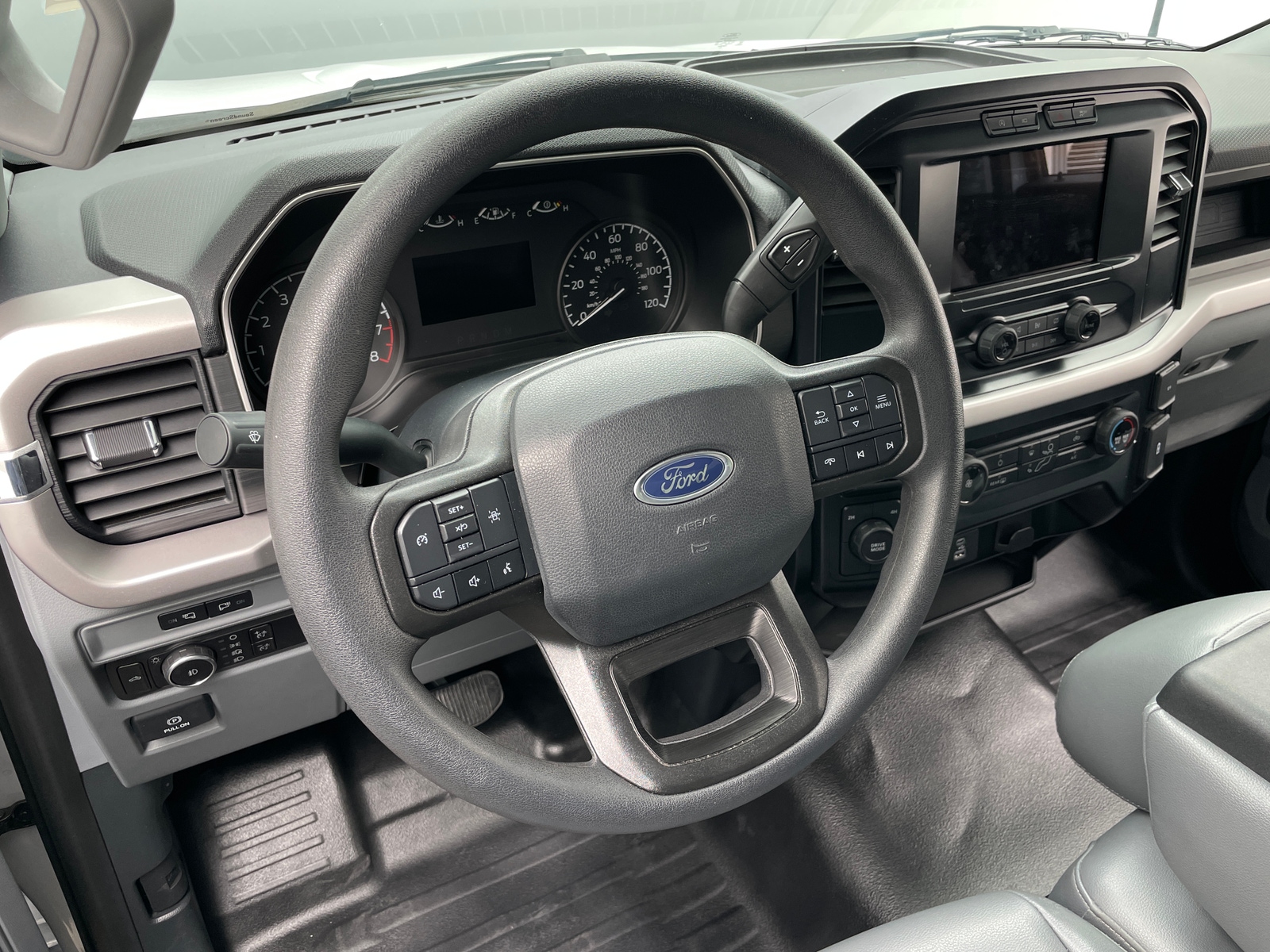 Thumbnail: 2023 Ford Econoline - 4