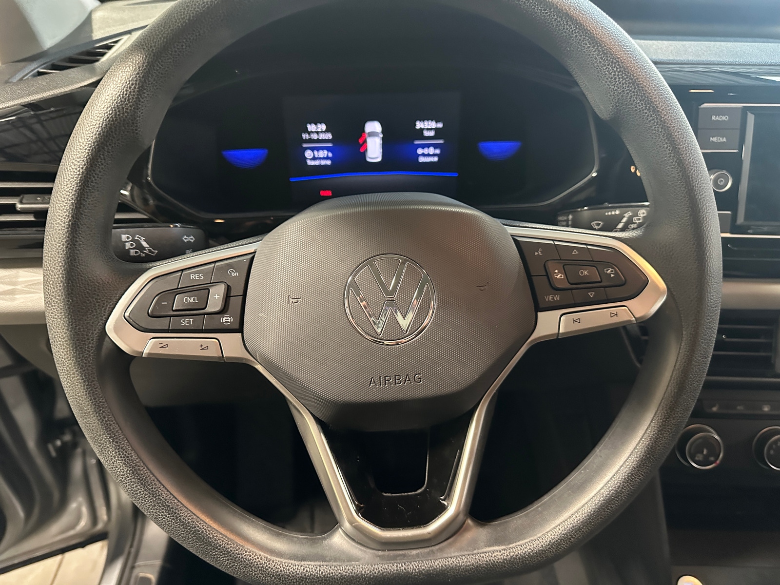 Thumbnail: 2022 Volkswagen Taos - 5