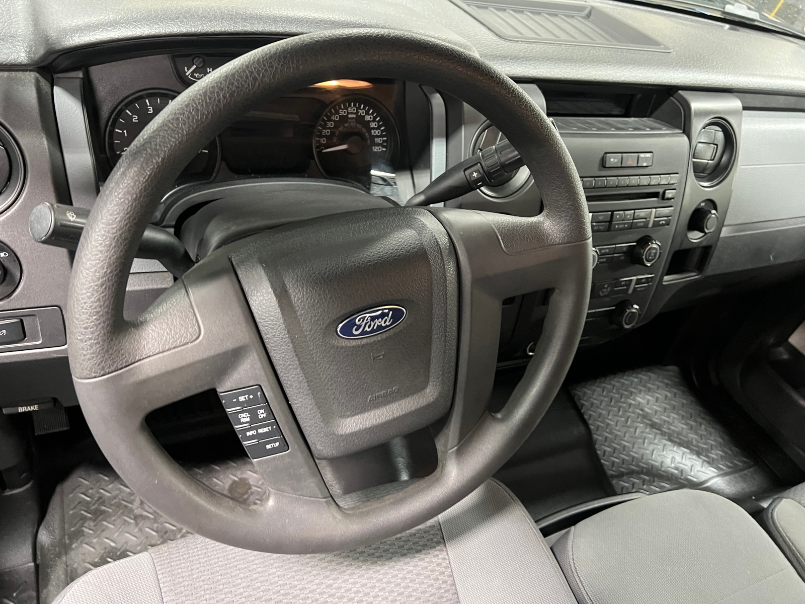 Thumbnail: 2011 Ford Econoline - 5