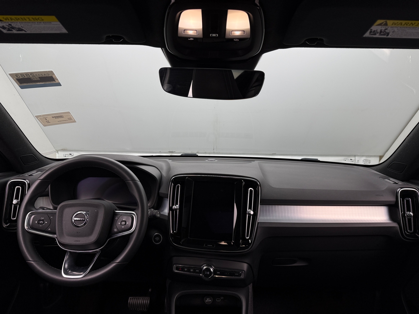 Thumbnail: 2024 Volvo XC40 - 3