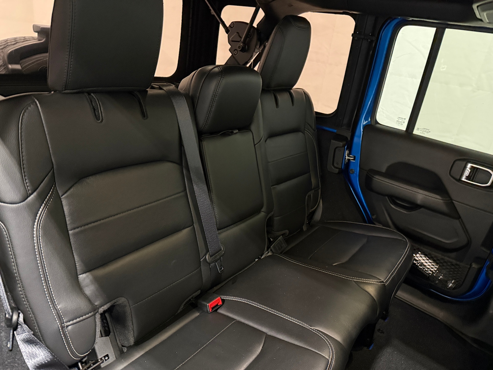 Thumbnail: 2022 Jeep Wrangler - 5