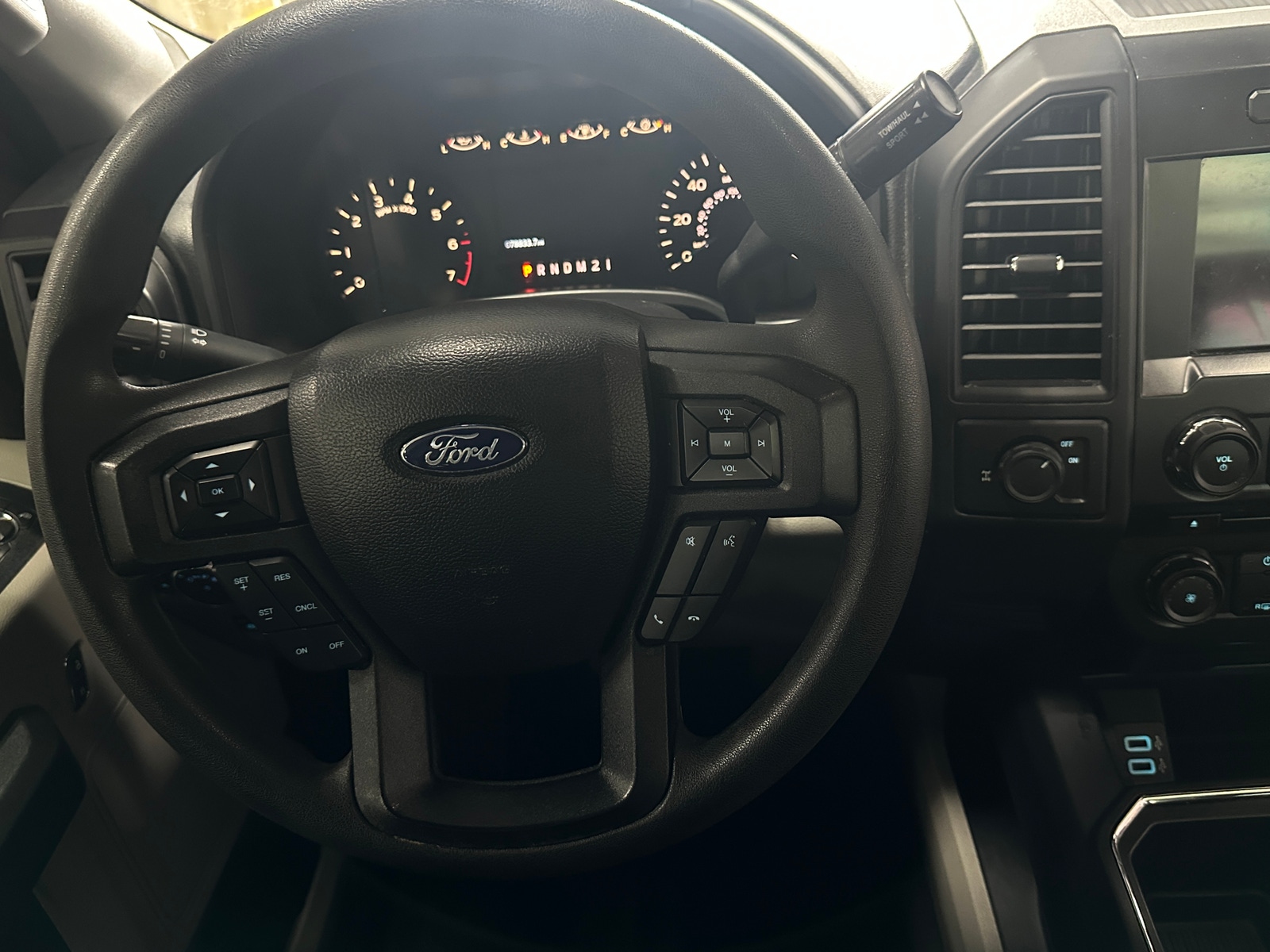 Thumbnail: 2017 Ford Econoline - 5