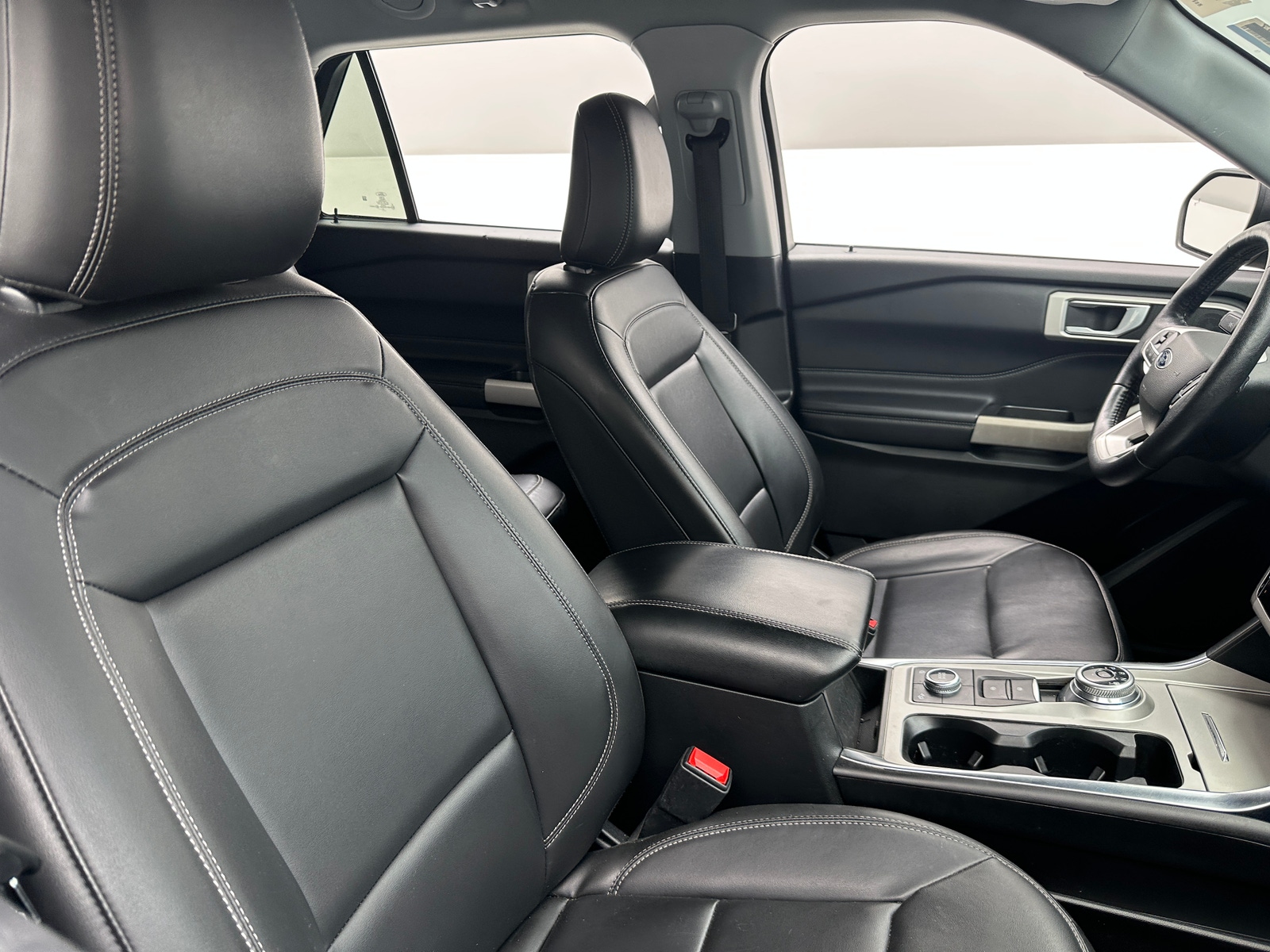 Thumbnail: 2022 Ford Explorer - 2