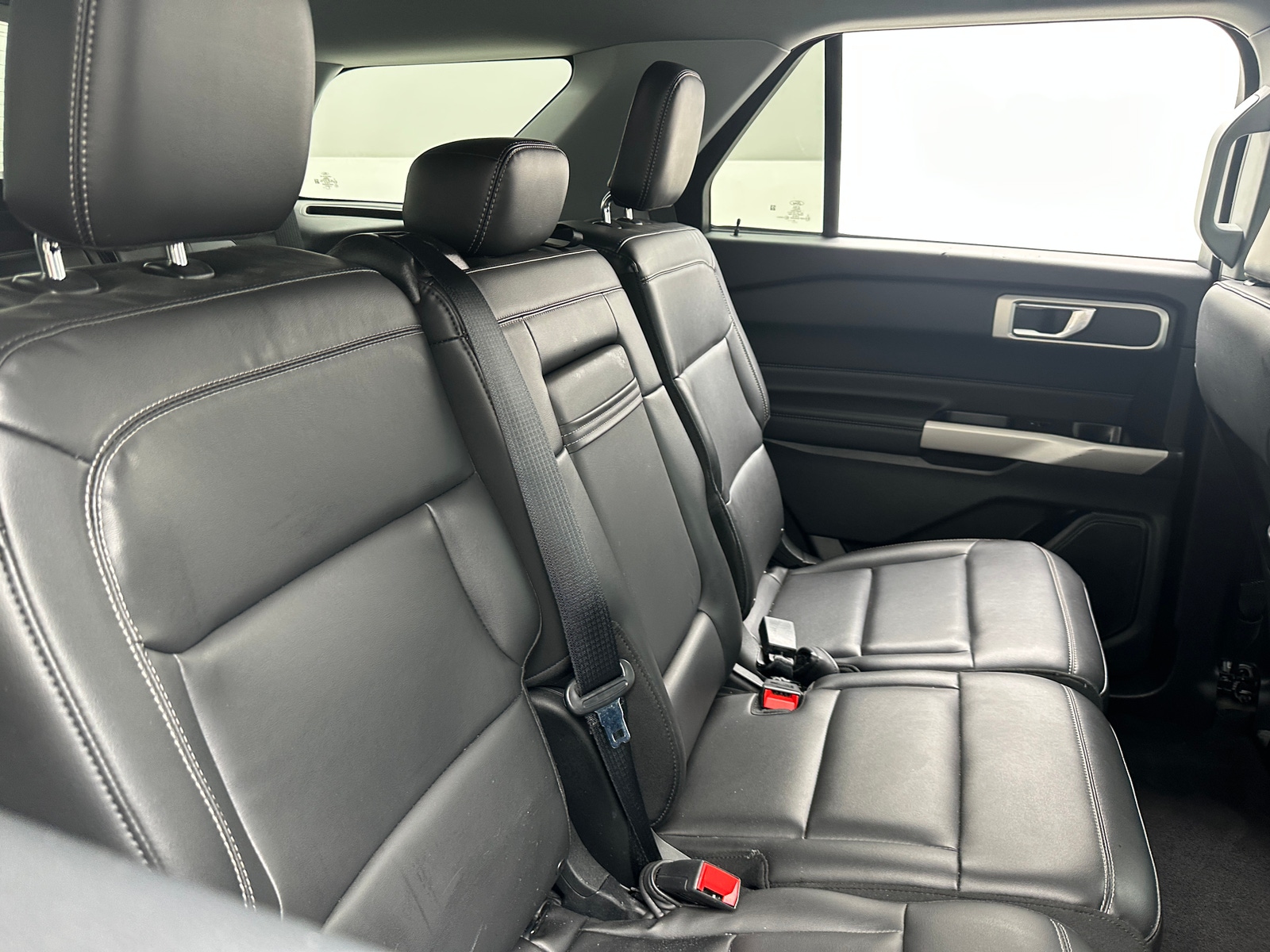 Thumbnail: 2022 Ford Explorer - 6