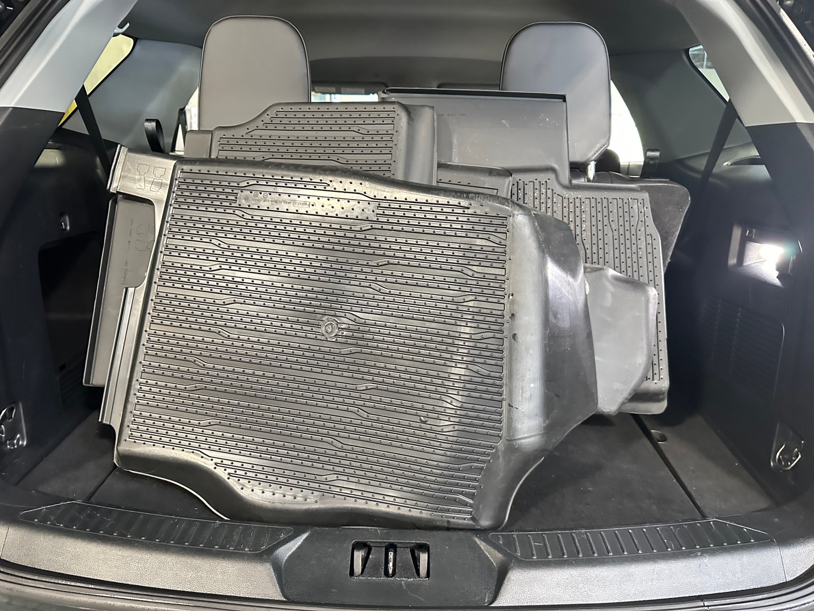 Thumbnail: 2022 Ford Explorer - 7