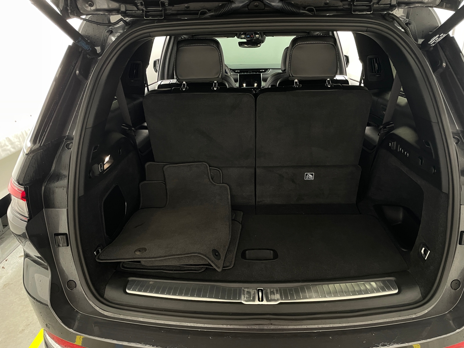 Thumbnail: 2024 Jeep Grand Cherokee L - 6