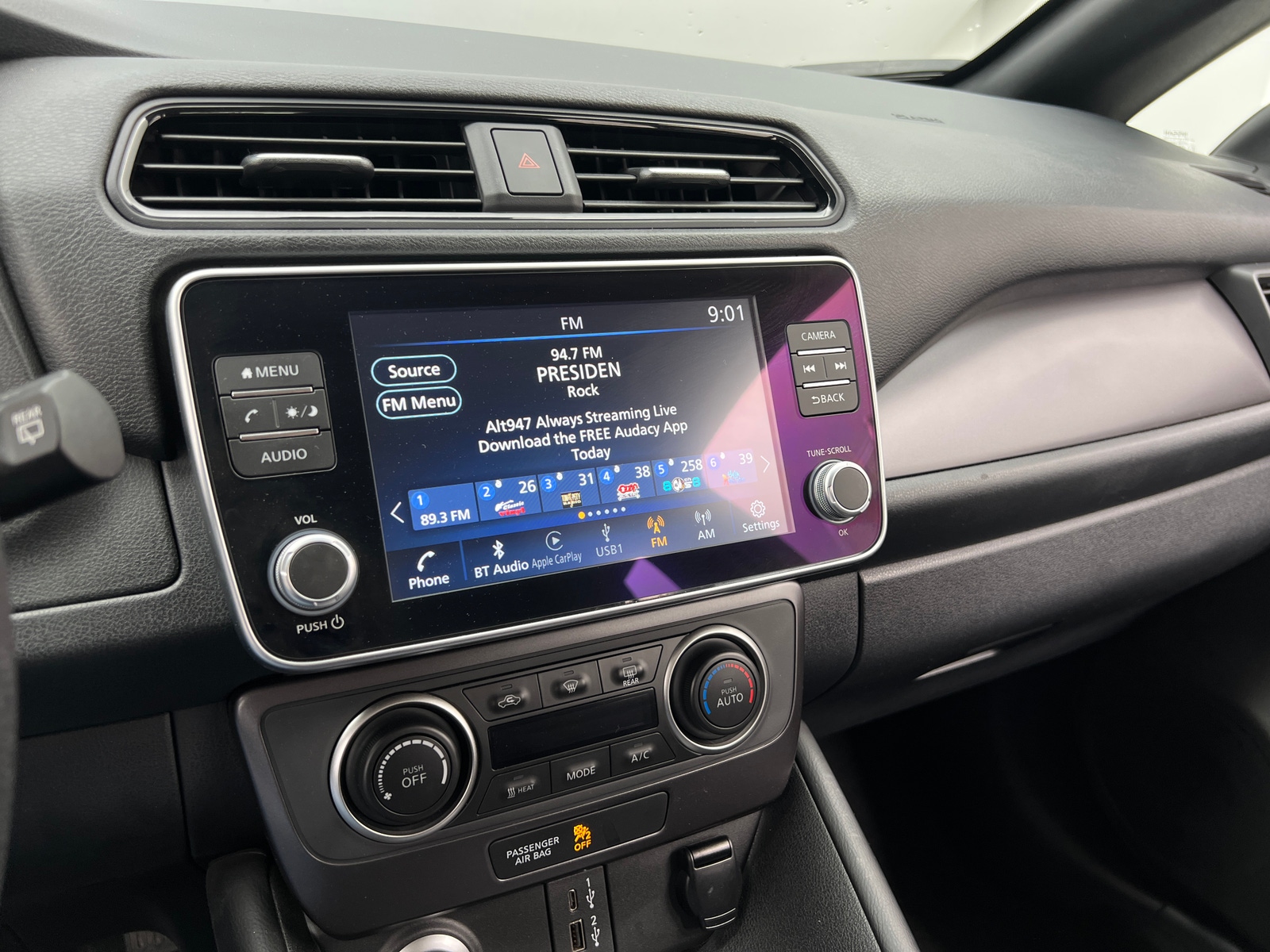 Thumbnail: 2023 Nissan Leaf - 4