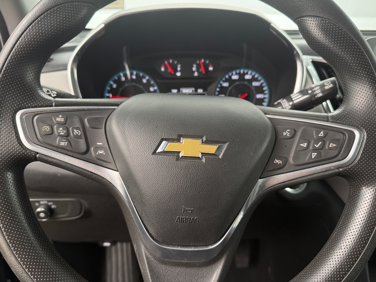 Thumbnail: 2023 Chevrolet Equinox - 5