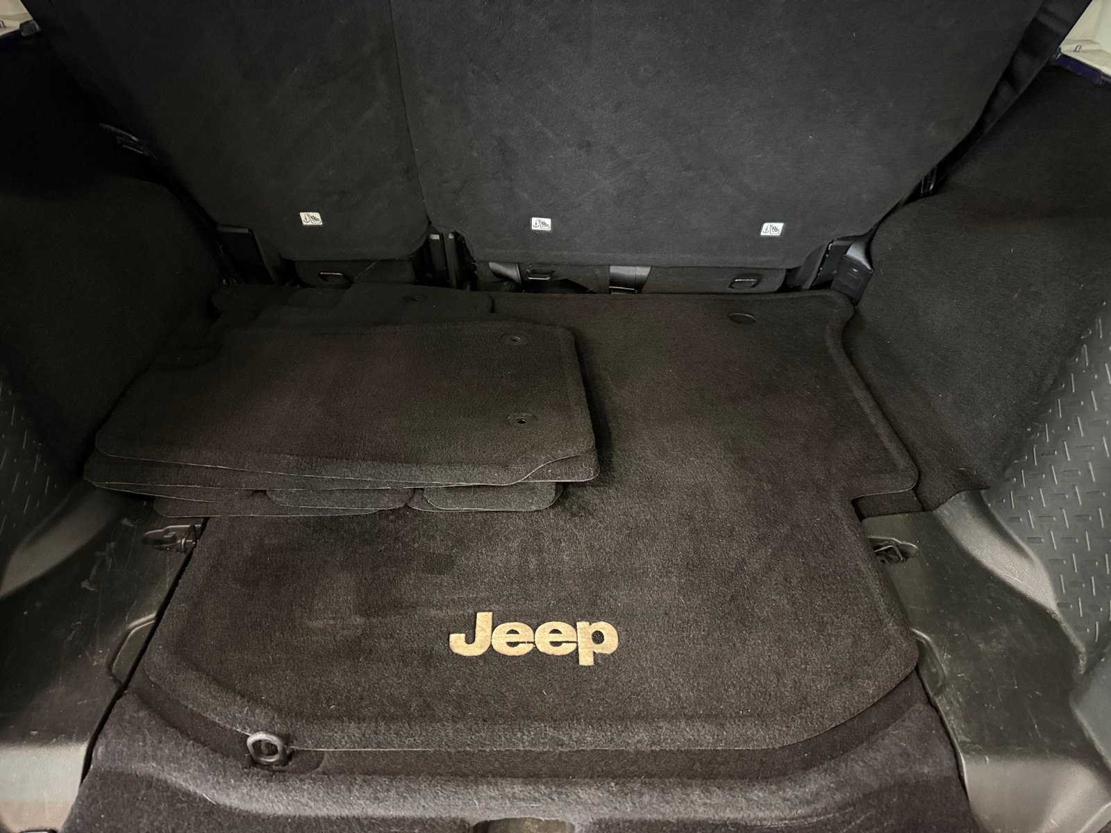 Thumbnail: 2017 Jeep Wrangler - 7