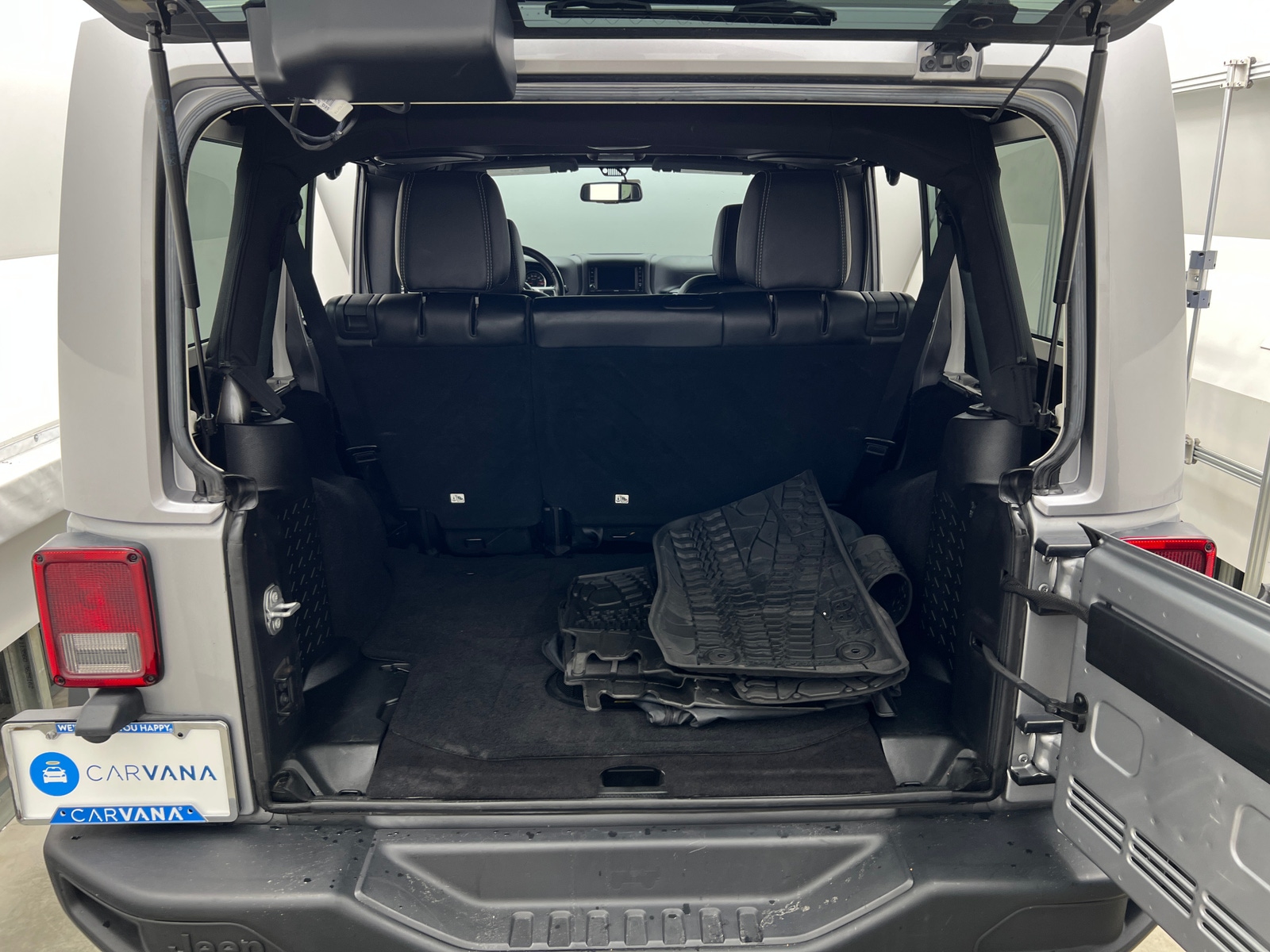 Thumbnail: 2016 Jeep Wrangler - 6