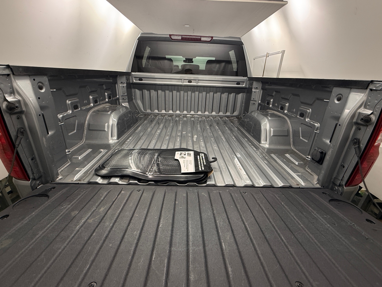 Thumbnail: 2025 Chevrolet Silverado 1500 - 7