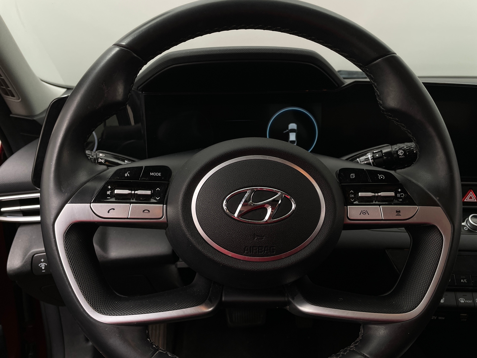 Thumbnail: 2023 Hyundai Elantra - 4