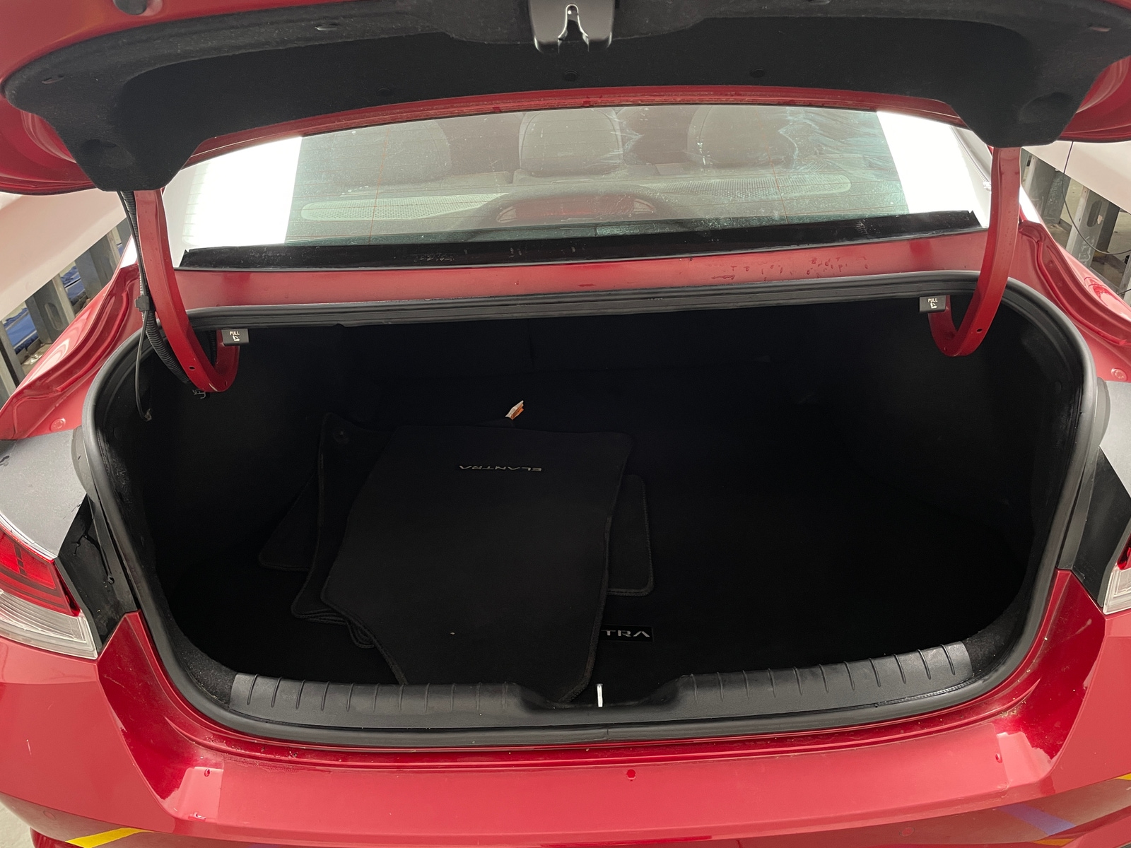 Thumbnail: 2023 Hyundai Elantra - 6