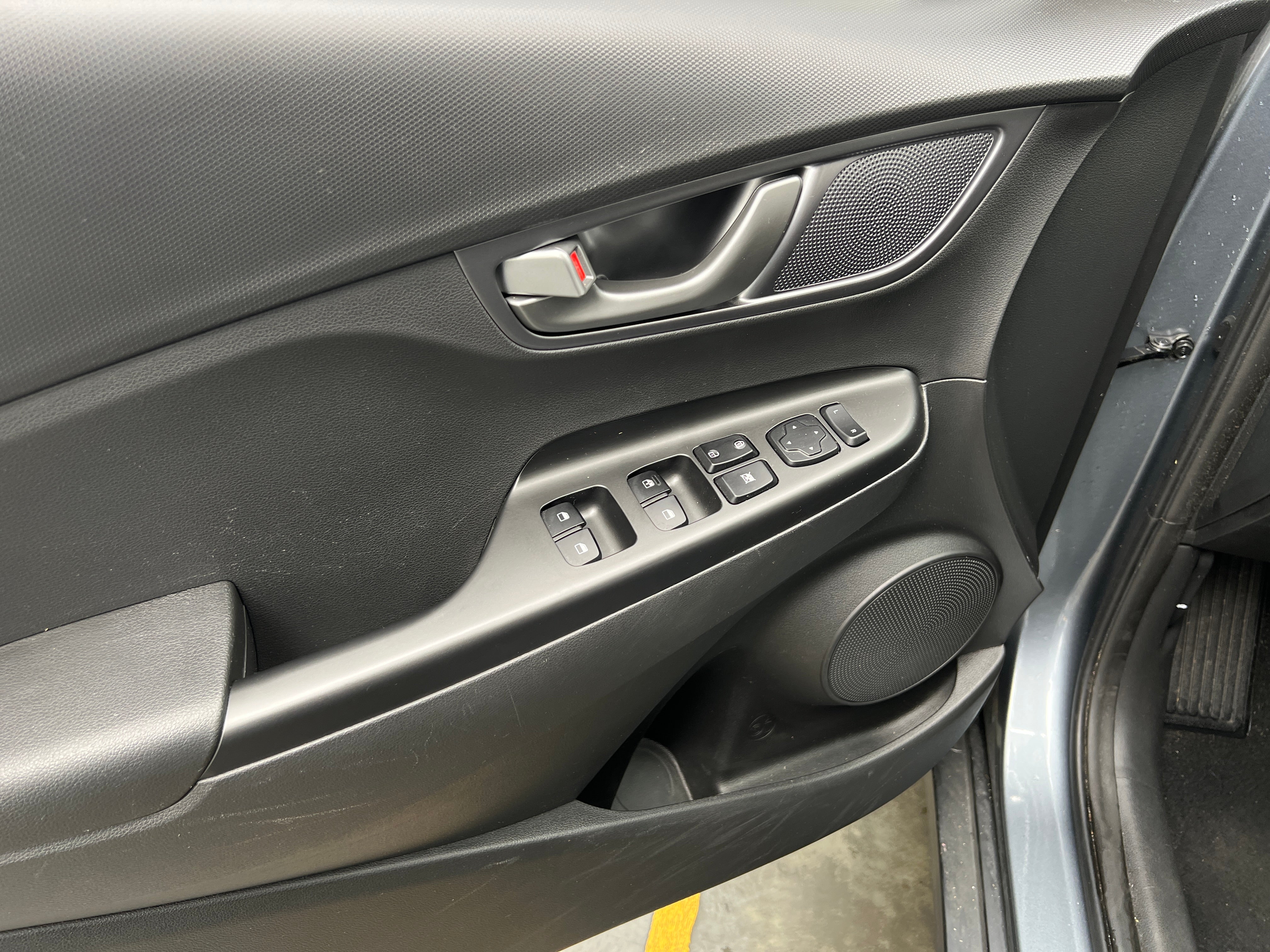 Used 2020 Hyundai Kona EV SEL with VIN KM8K23AG4LU066401 for sale in Auburn, WA