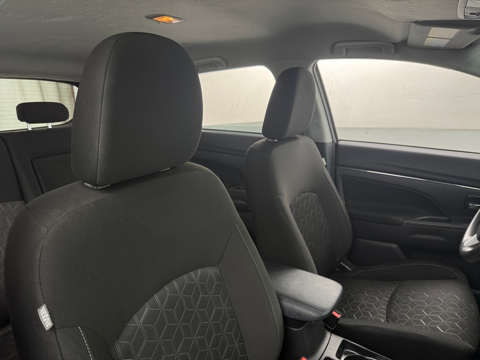 Thumbnail: 2023 Mitsubishi Outlander Sport - 2