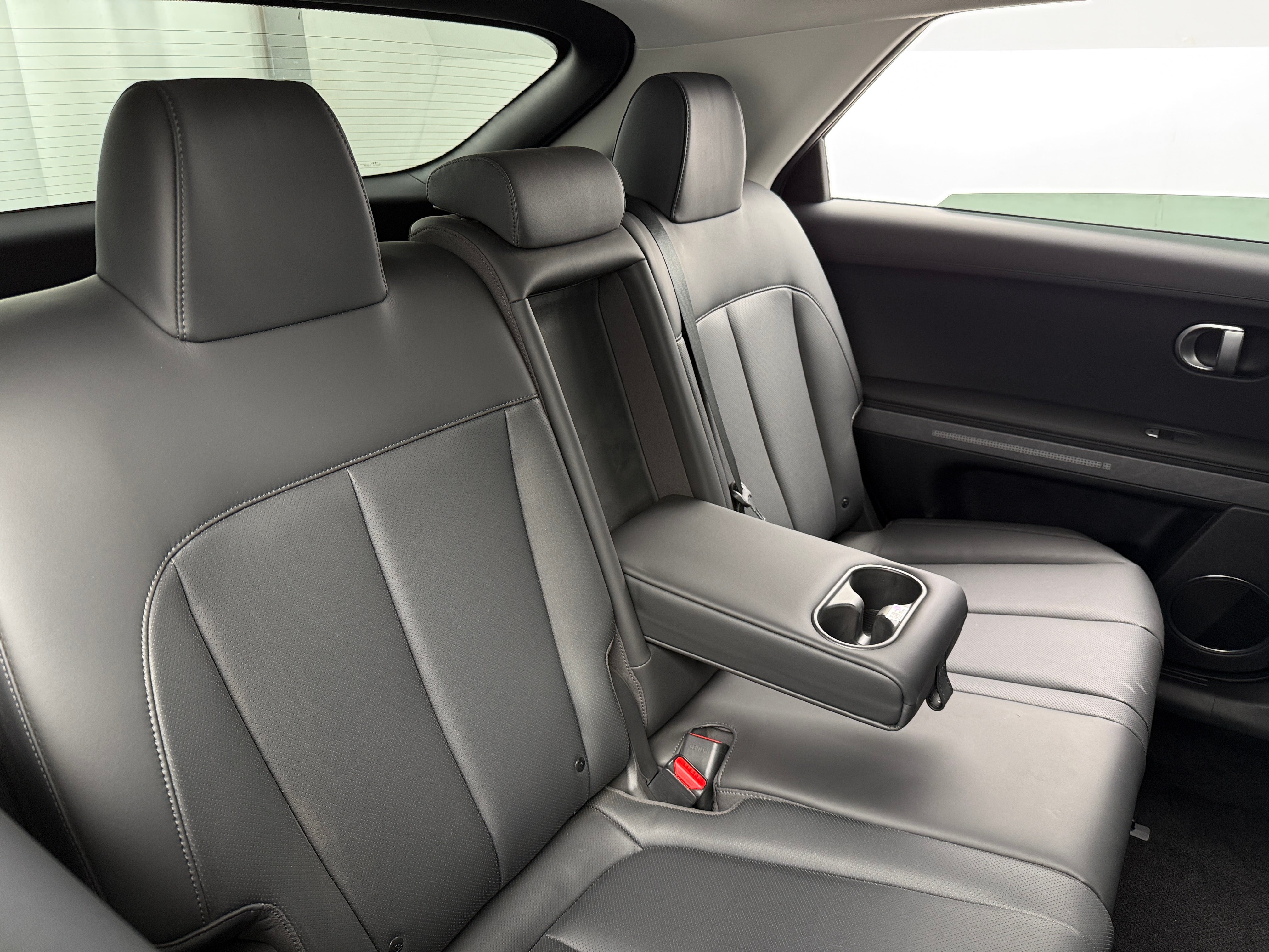 Used 2022 Hyundai IONIQ 5 SEL with VIN KM8KN4AE2NU069442 for sale in Auburn, WA