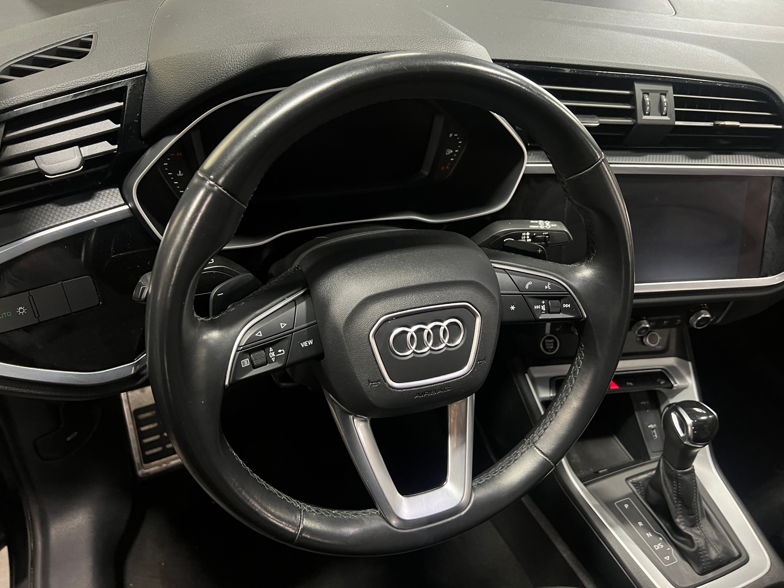 Thumbnail: 2021 Audi Q3 - 4