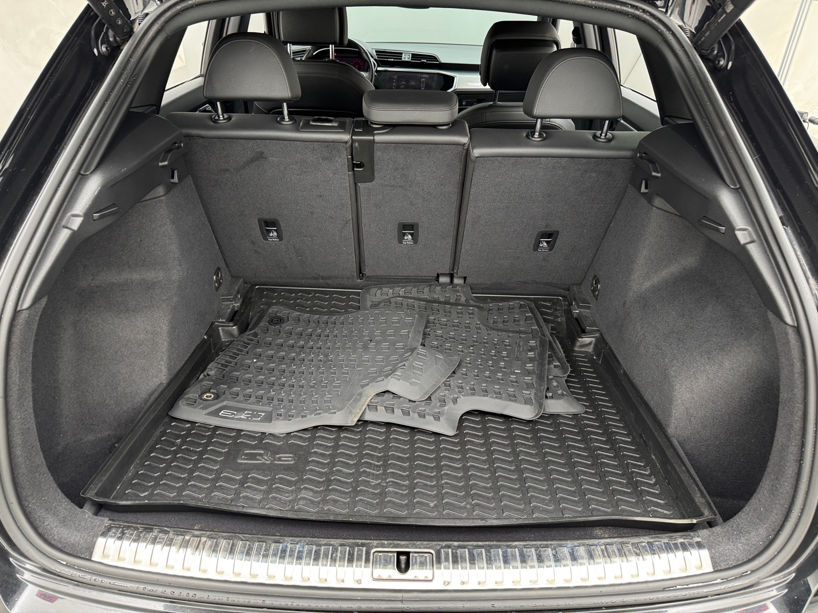 Thumbnail: 2021 Audi Q3 - 6