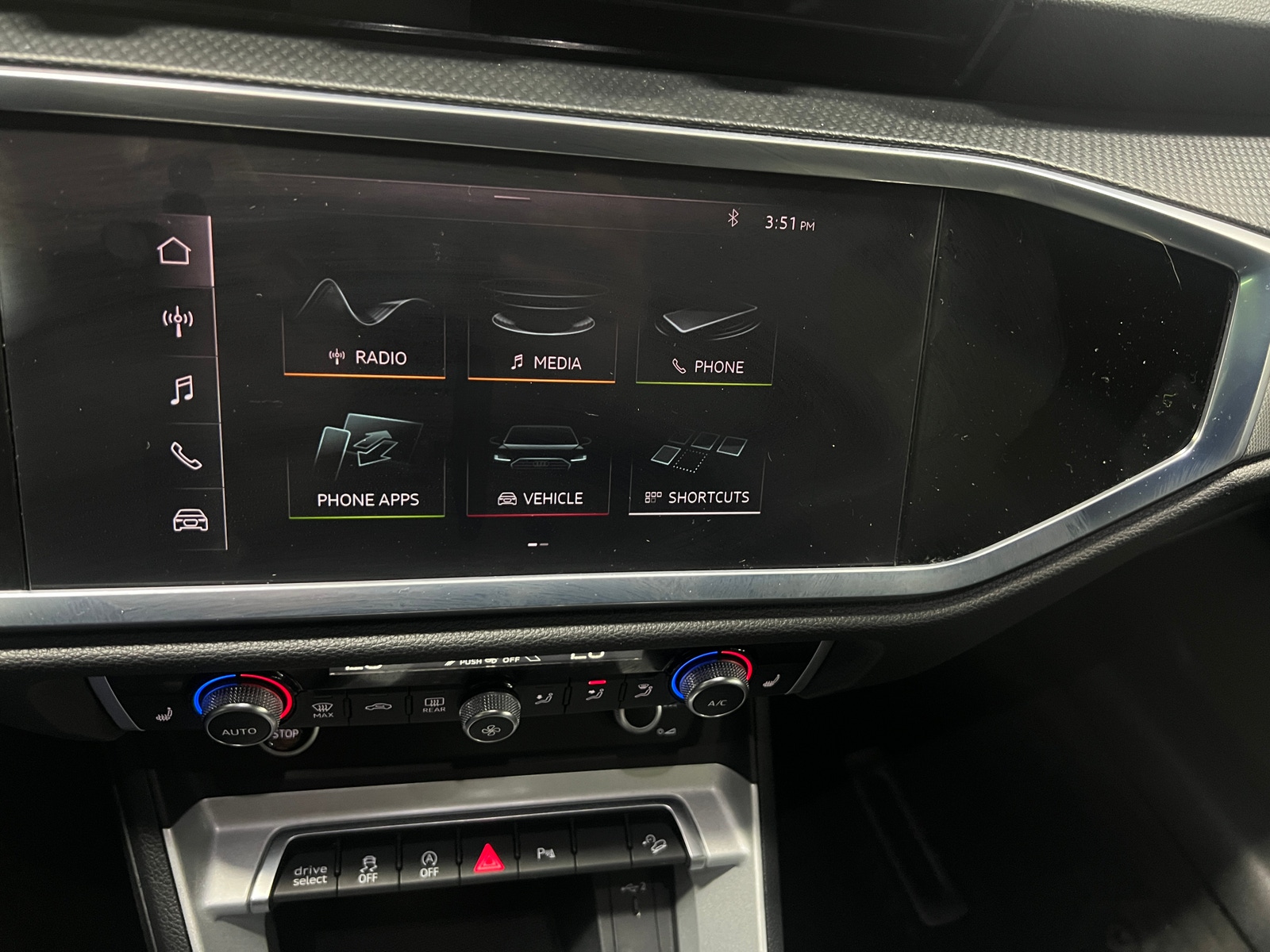 Thumbnail: 2021 Audi Q3 - 3