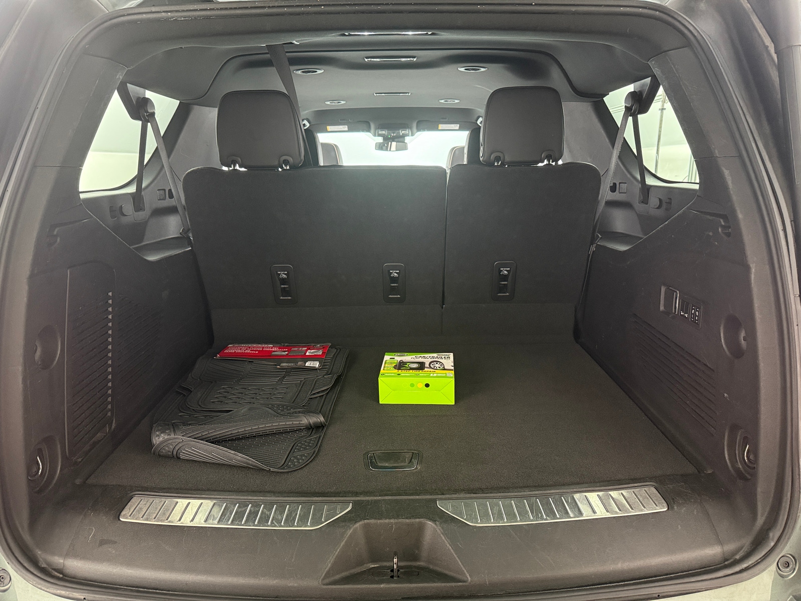 Thumbnail: 2023 Chevrolet Suburban - 6