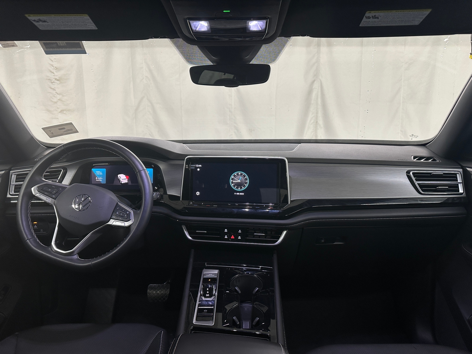 Thumbnail: 2025 Volkswagen Atlas - 2