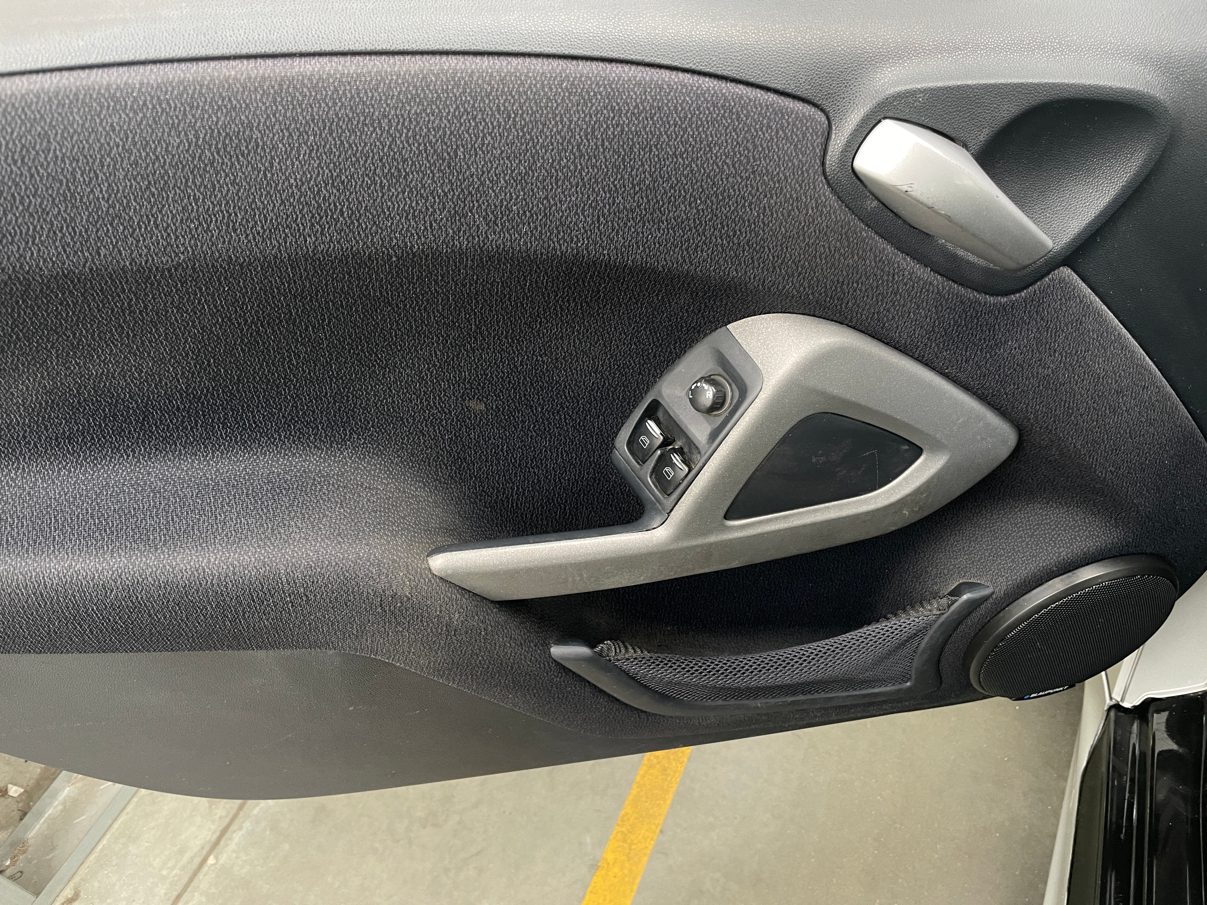 Used 2015 smart fortwo Electric Drive with VIN WMEEJ9AA0FK836615 for sale in Oak Creek, WI