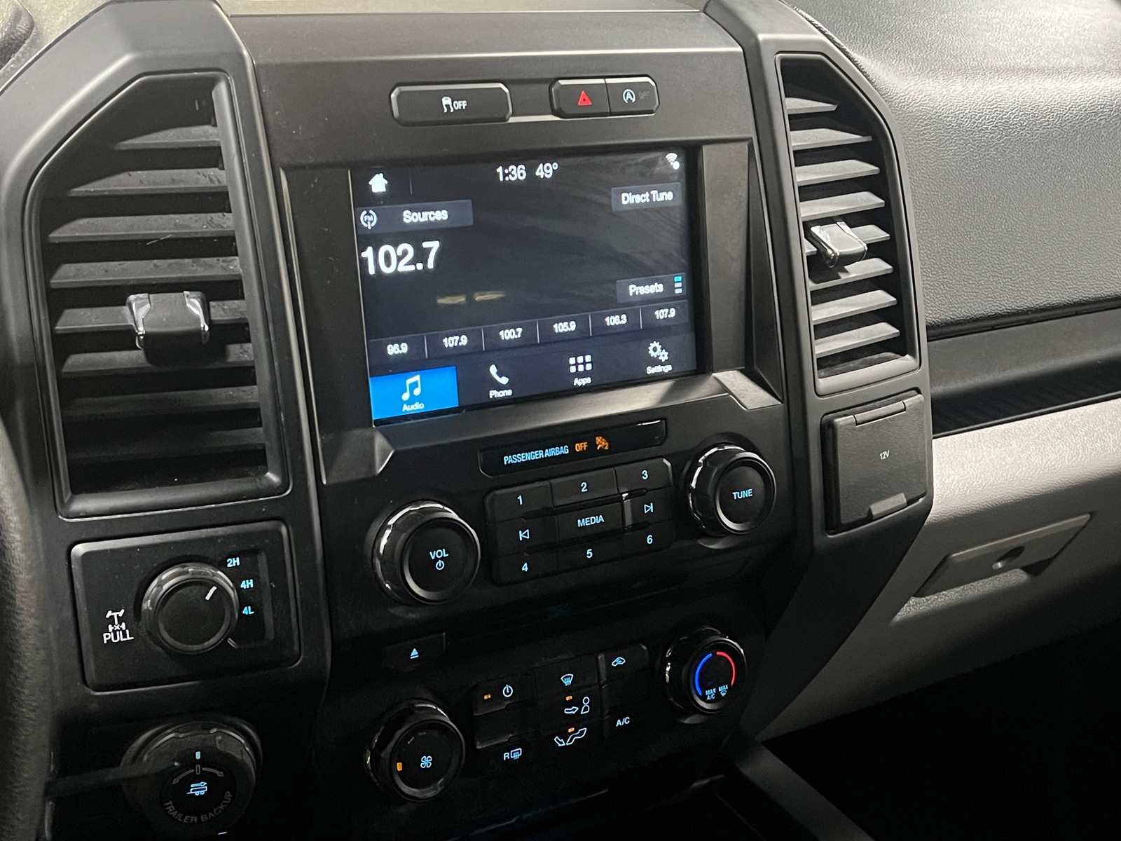 Thumbnail: 2018 Ford Econoline - 4