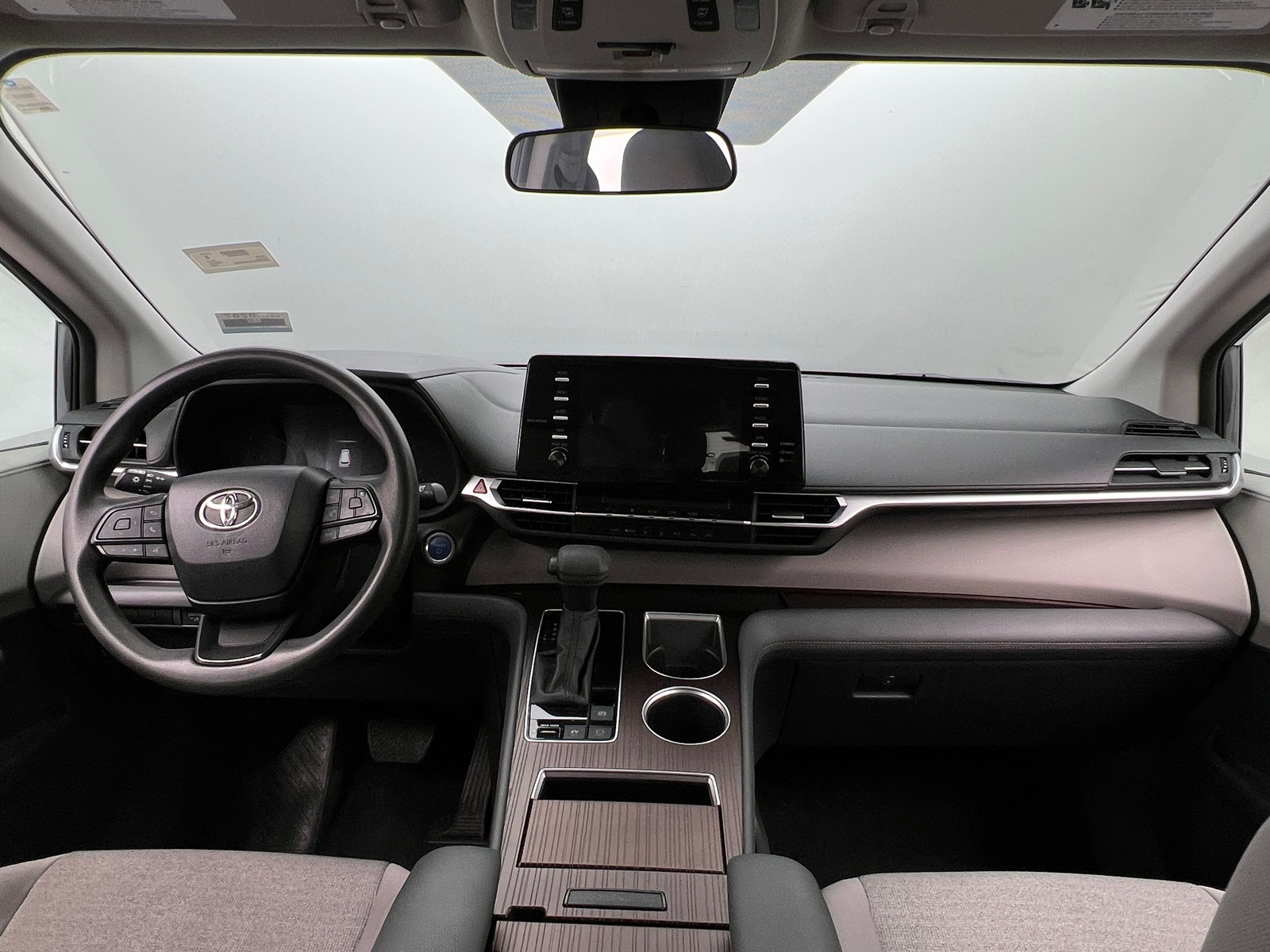 Thumbnail: 2023 Toyota Sienna - 3