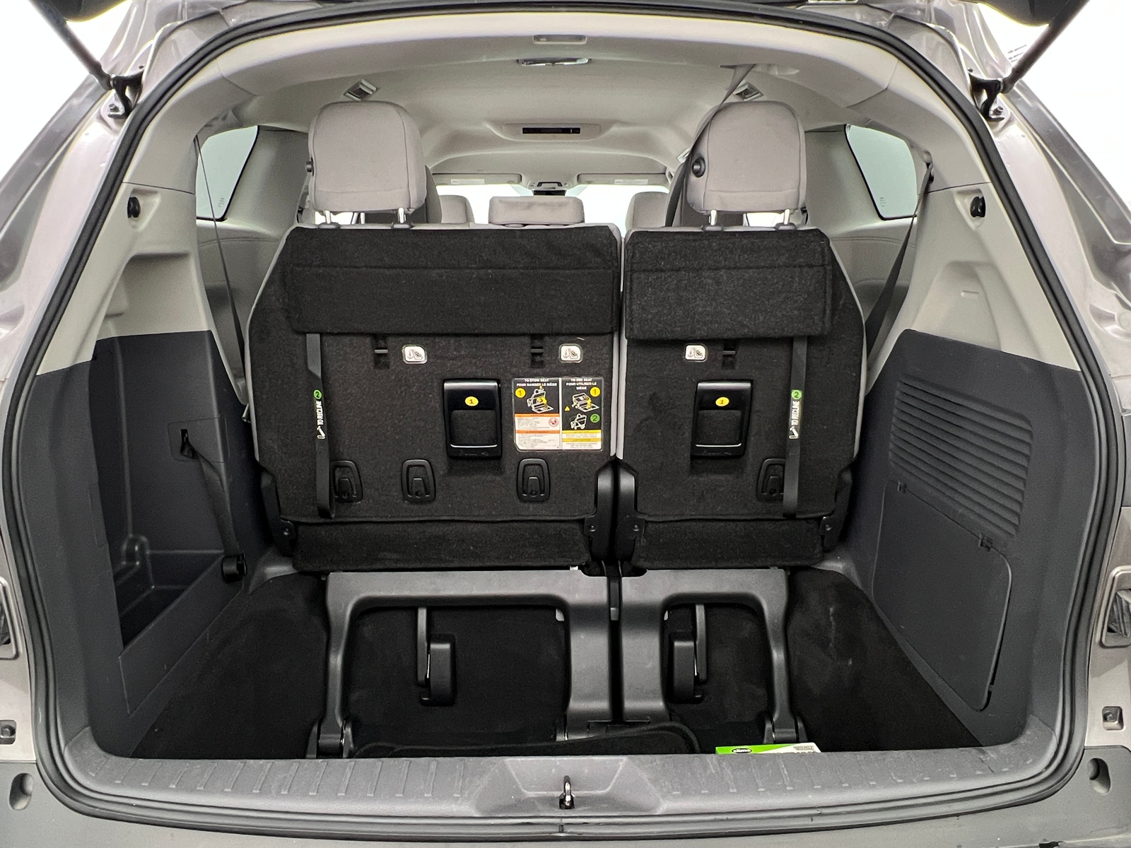 Thumbnail: 2023 Toyota Sienna - 7