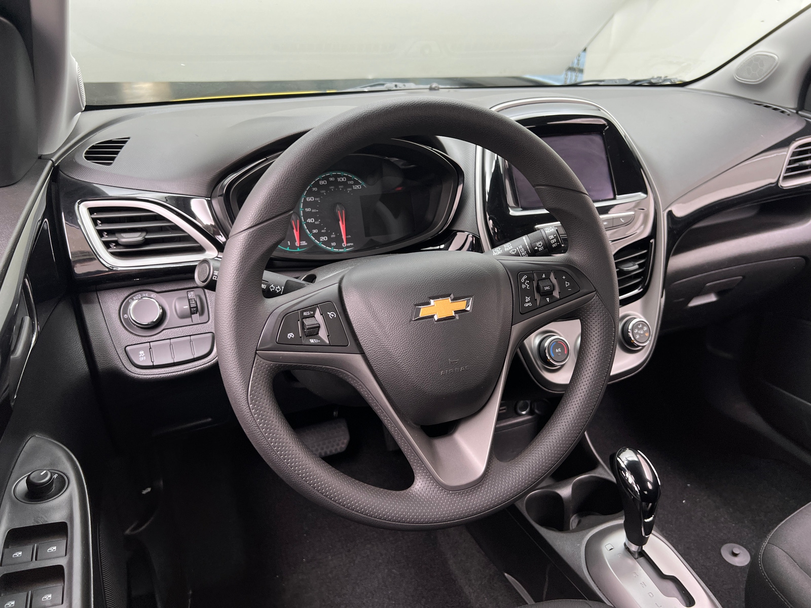 Thumbnail: 2022 Chevrolet Spark - 5