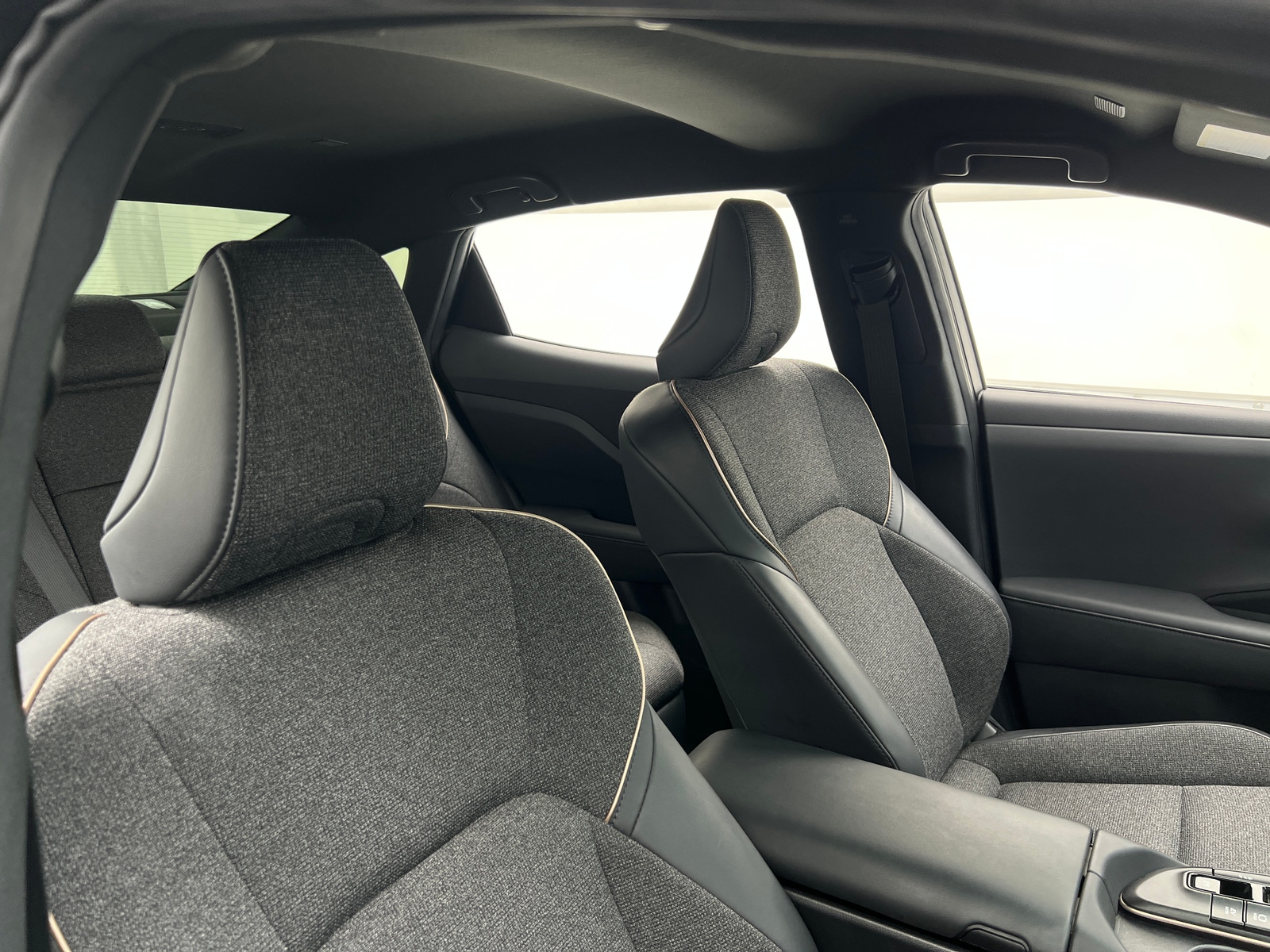 Thumbnail: 2023 Toyota Crown - 2