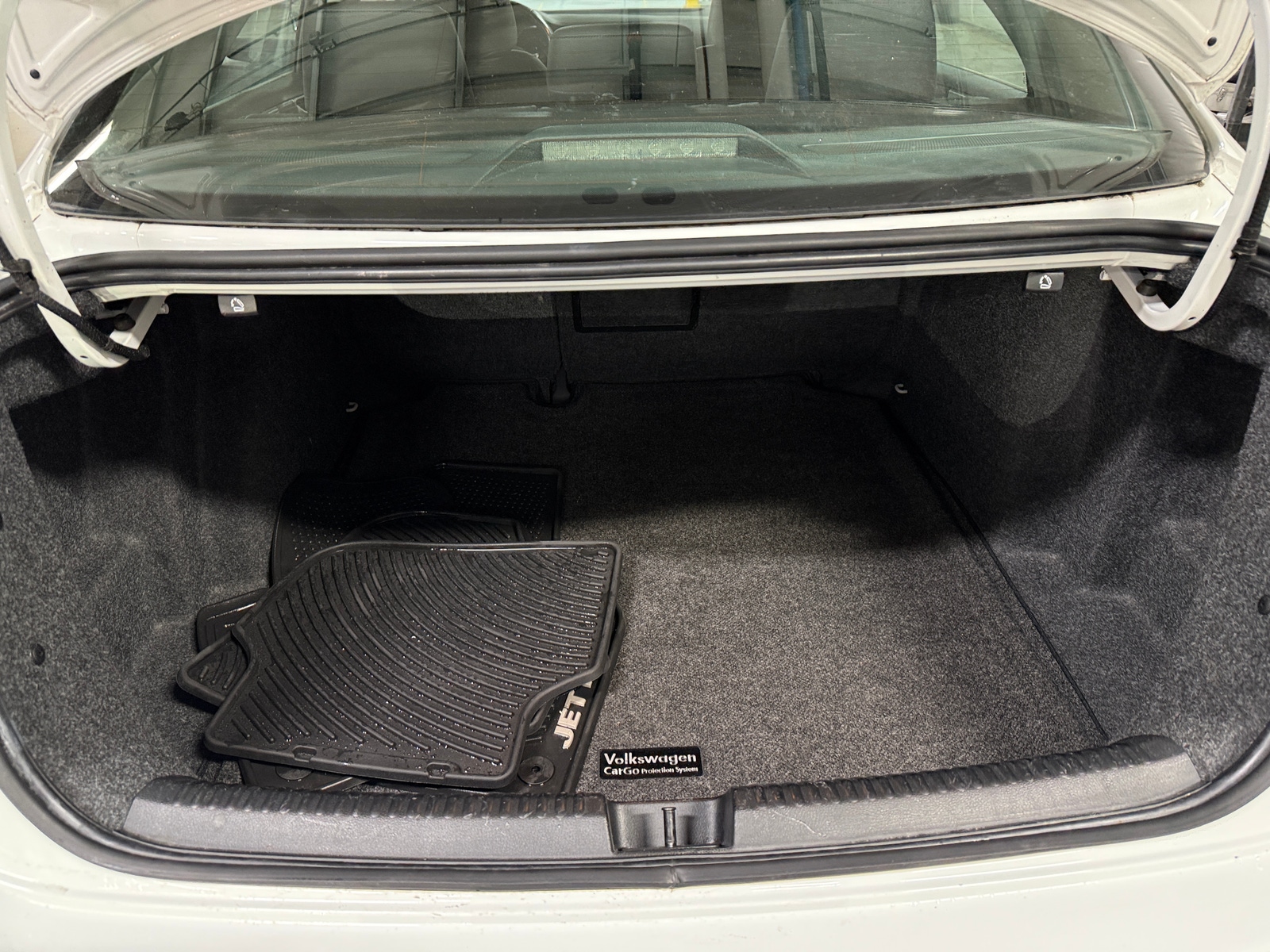 Thumbnail: 2017 Volkswagen Jetta - 5